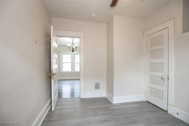 Building Photo - 1545 Coutant Ave
