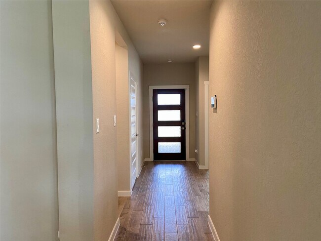 Building Photo - 28503 Hannahs Harbor Ln
