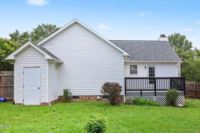 Building Photo - 200 Waterford Dr