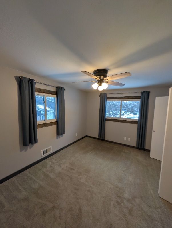 Building Photo - 8381 5th St NE