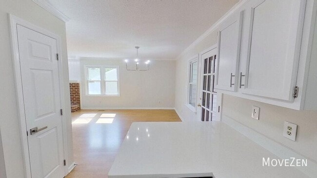 Building Photo - 3405 E Jameson Rd