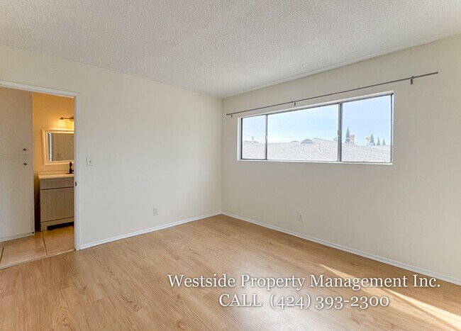 Building Photo - 1014 N Spaulding Ave