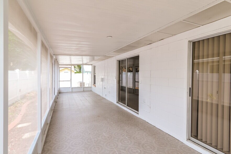 Building Photo - 1232 Regal Ridge Dr
