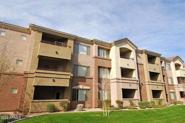 Building Photo - 18416 N Cave Creek Rd