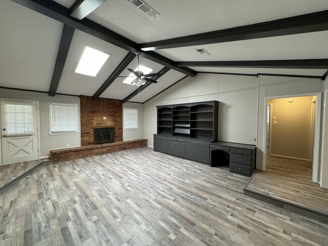 Building Photo - 3006 59th St