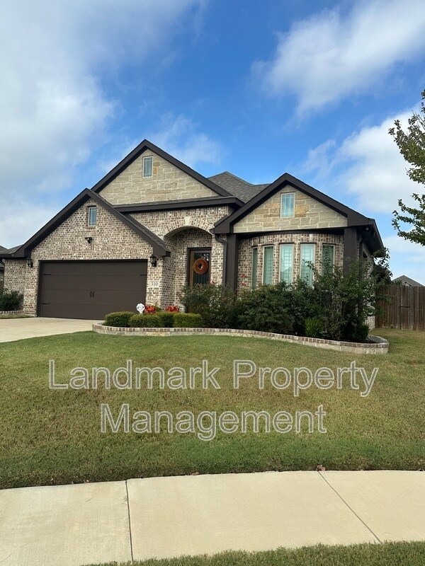 Primary Photo - 310 Marigold Ct