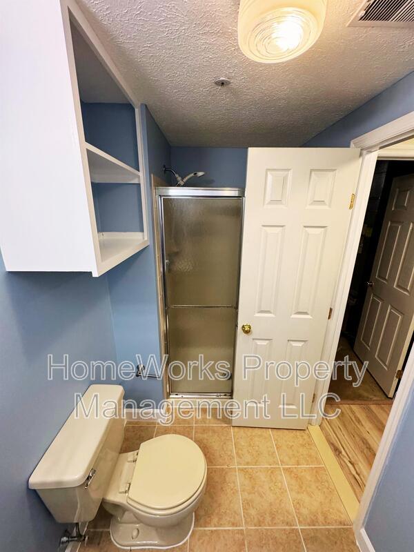 Building Photo - 1232 Seminole Dr
