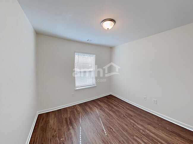 Building Photo - 142 Cheatham Hill Ln