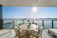 Building Photo - 3131 NE 7th Ave