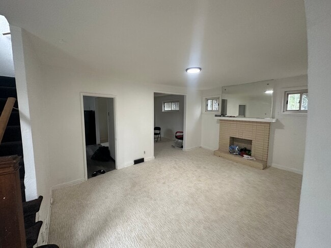 Building Photo - 7245 Campania Ave