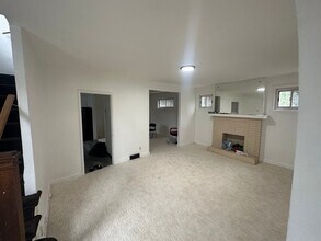 Building Photo - 7245 Campania Ave