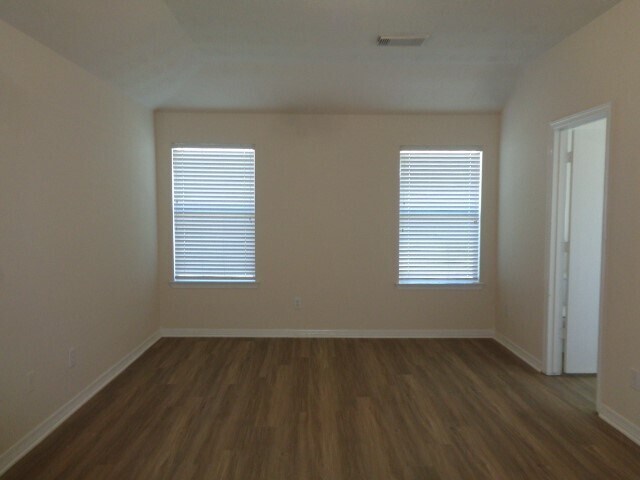 Building Photo - 21407 Forest Colony Dr