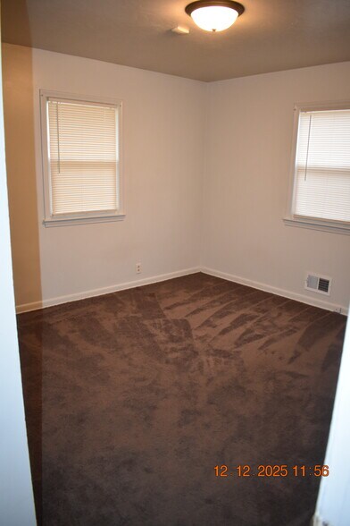 Building Photo - 5513 N 37th St