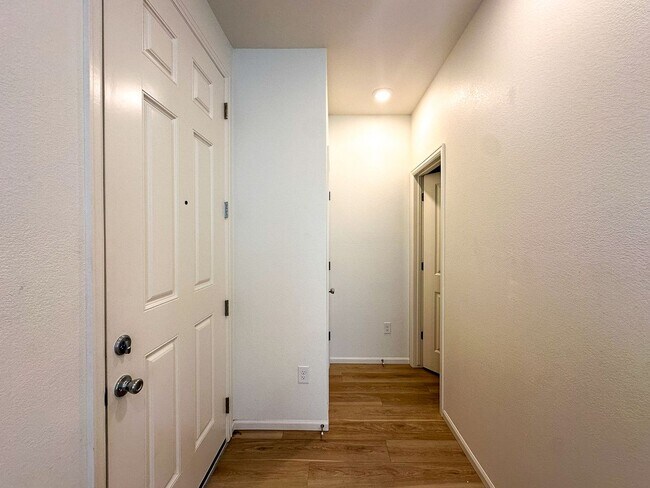 Building Photo - Painted Prairie 3bd 2.5ba paired house by DIA!