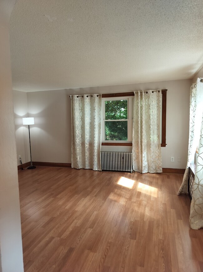 Building Photo - 126 Fanning St