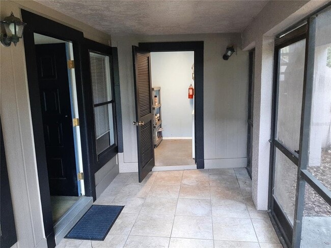 Building Photo - 14739 Norwood Oaks Dr