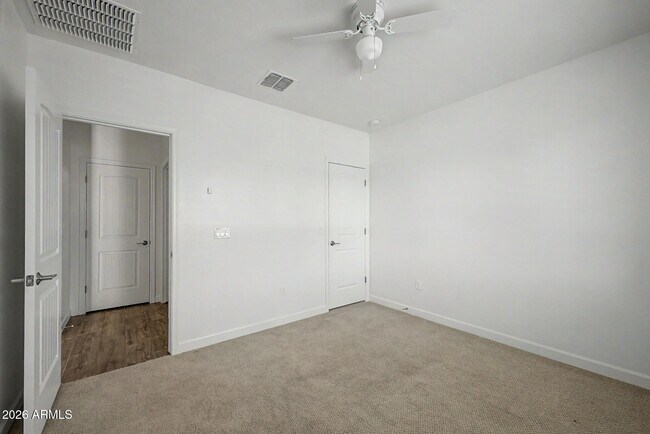 Building Photo - 20420 W Calle Encorvada