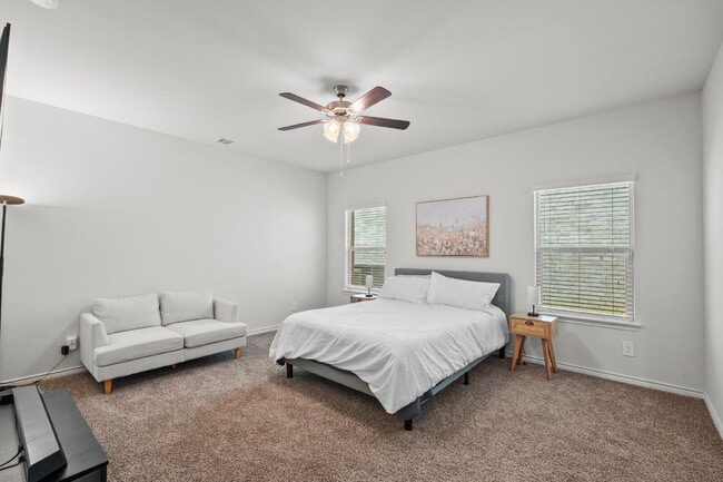 Building Photo - Beautiful 4 Bedroom Home in Spiritas Ranch Near Lake Lewisville