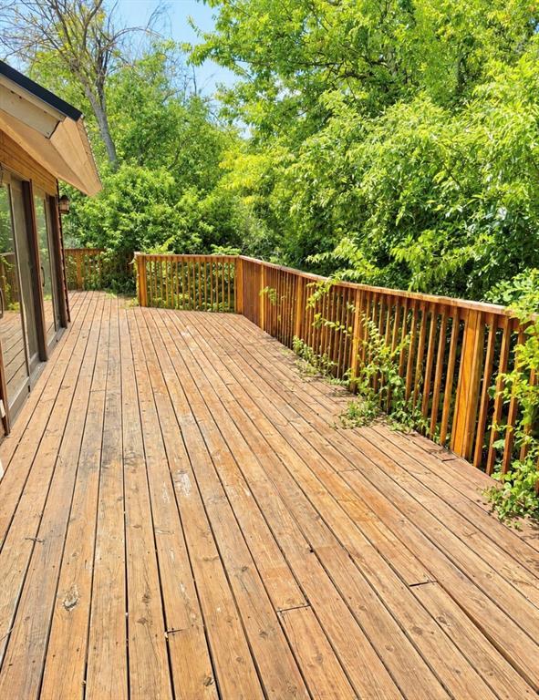 Building Photo - 302 Meadow Creek Dr
