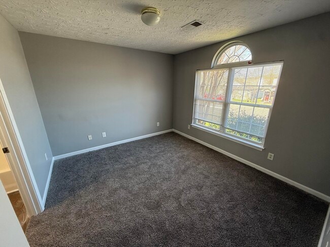 Building Photo - 3361 Tyler Ct