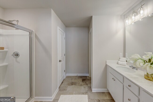 Building Photo - 43 Cobalt Ln