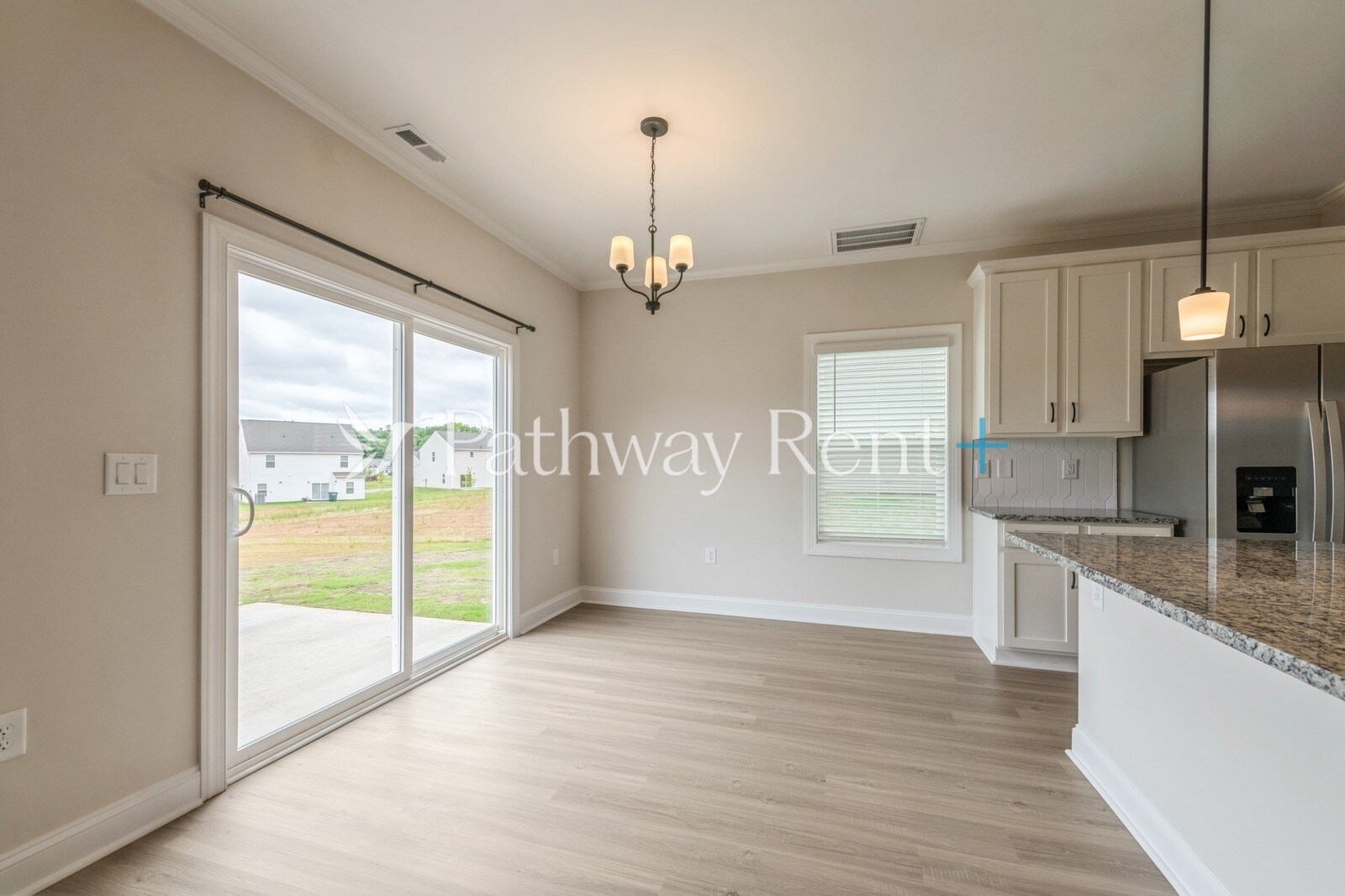 Building Photo - 112 Kennford Trl
