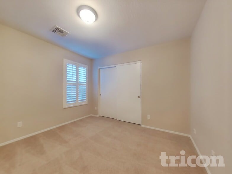 Building Photo - 15109 N Verbena St