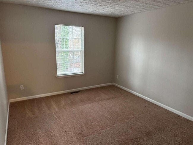 Building Photo - 3047 Regal Park Ct