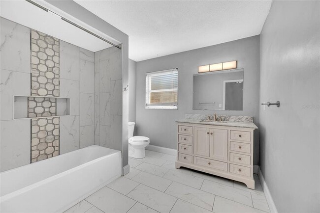 Building Photo - 124 Crystal Beach Ave