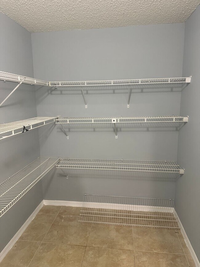 Building Photo - 2 Bedroom Condo in Nob Hill Landing - Tamarac Florida