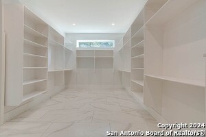Building Photo - 10111 Ivory Canyon