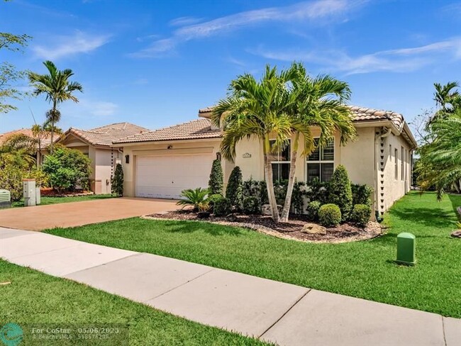 Building Photo - 14304 S Royal Cove Cir