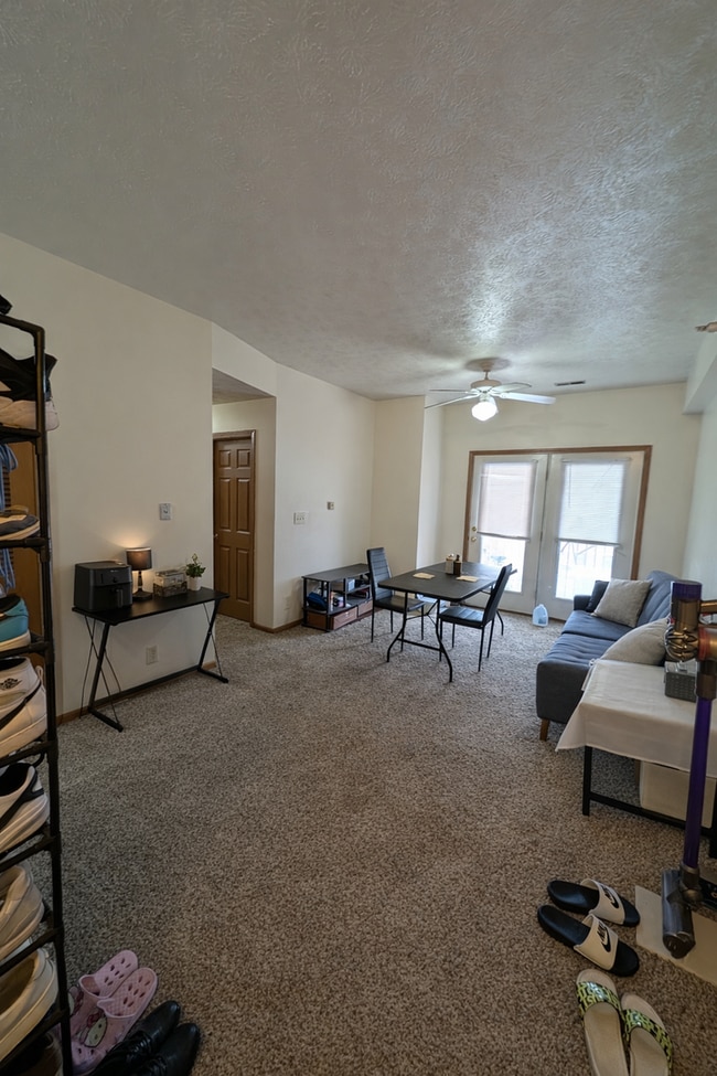 Interior Photo - Salisbury Place