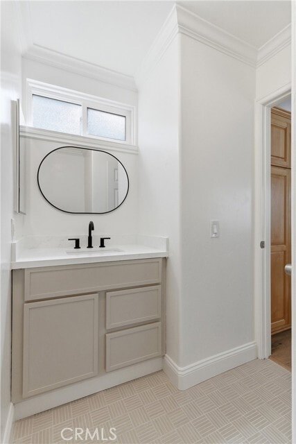 Building Photo - 9582 Pettswood Dr