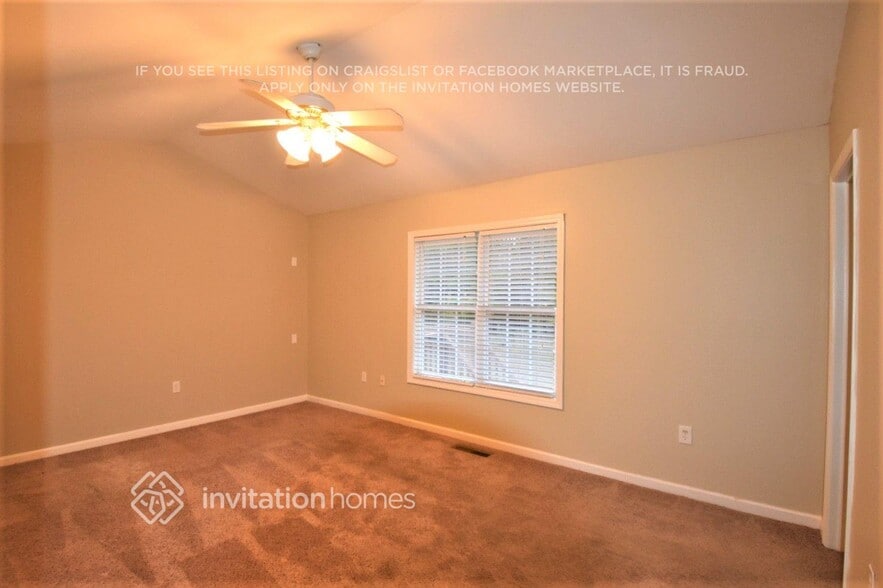 Building Photo - 9455 Pebble Creek Ct