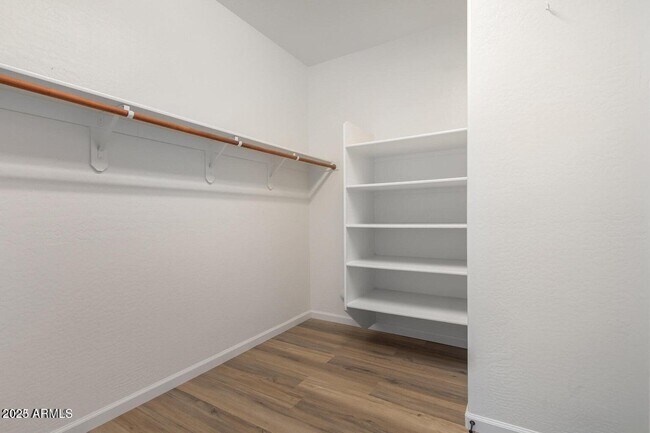 Building Photo - 4674 S Twinleaf Dr