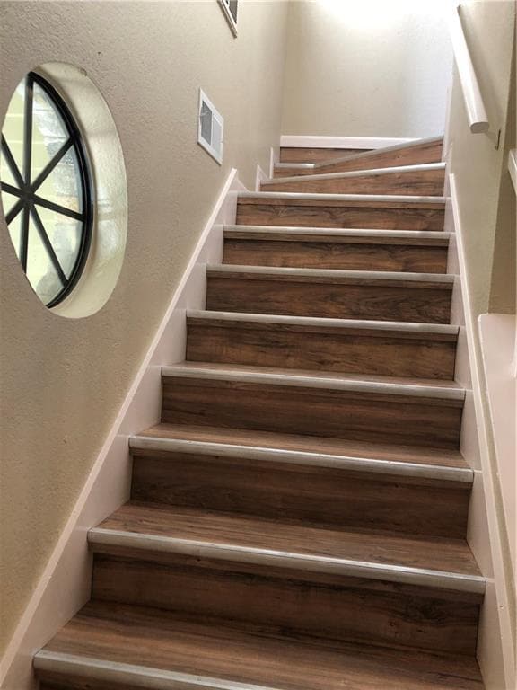 Building Photo - 13359 Water Oak Ln