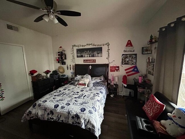 Building Photo - 2445 SW 18th Terrace