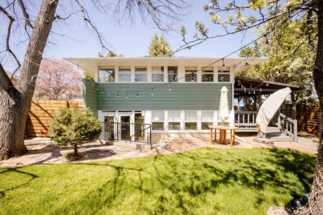 Building Photo - 2102 Mariposa Ave