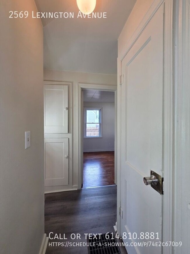 Building Photo - 2569 Lexington Ave