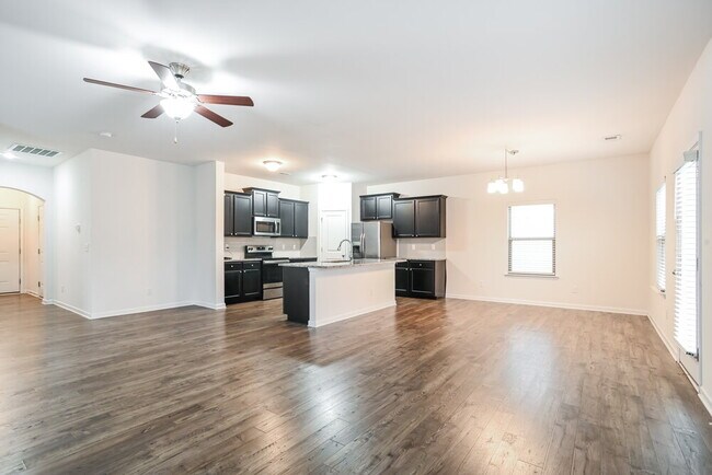 Building Photo - 4310 Drifter Dr