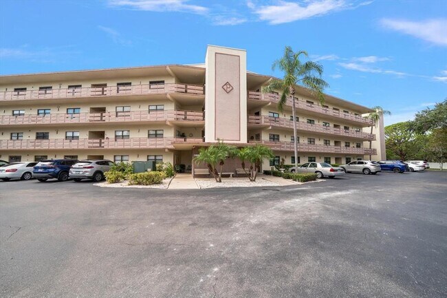 Primary Photo - 6188 80th St N