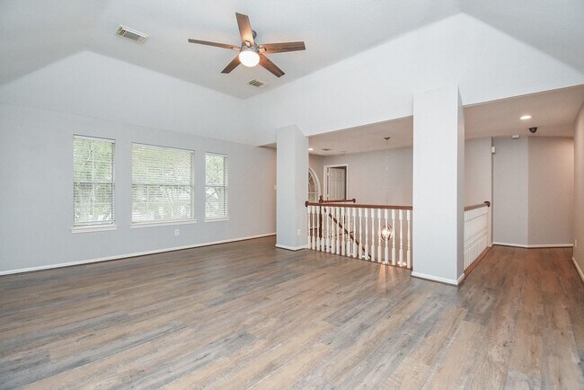 Building Photo - 51 Rivercoach Ln