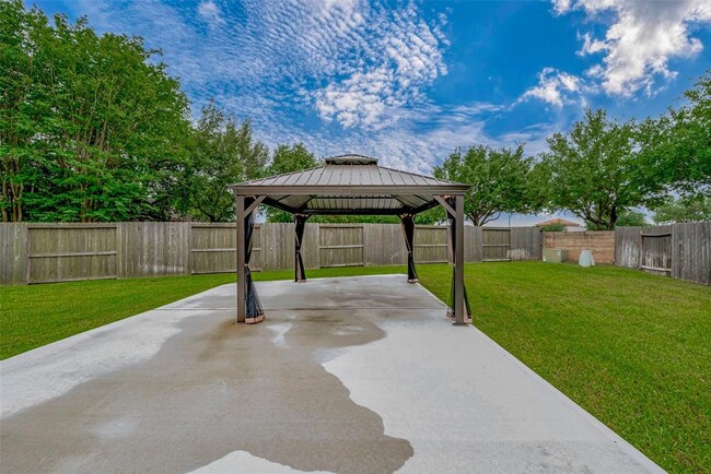 Building Photo - 26027 Chapman Falls Dr