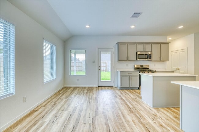 Building Photo - 5310 Still Mdw Ln