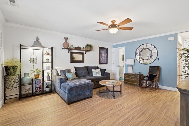 Building Photo - 5957 S Sultan Cir