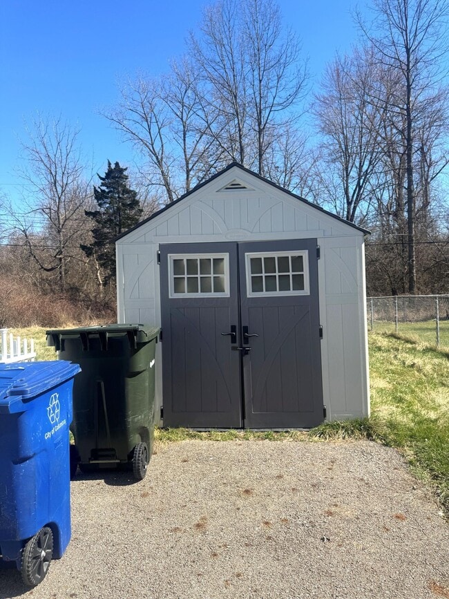 Building Photo - 2656 Glenbar Ct