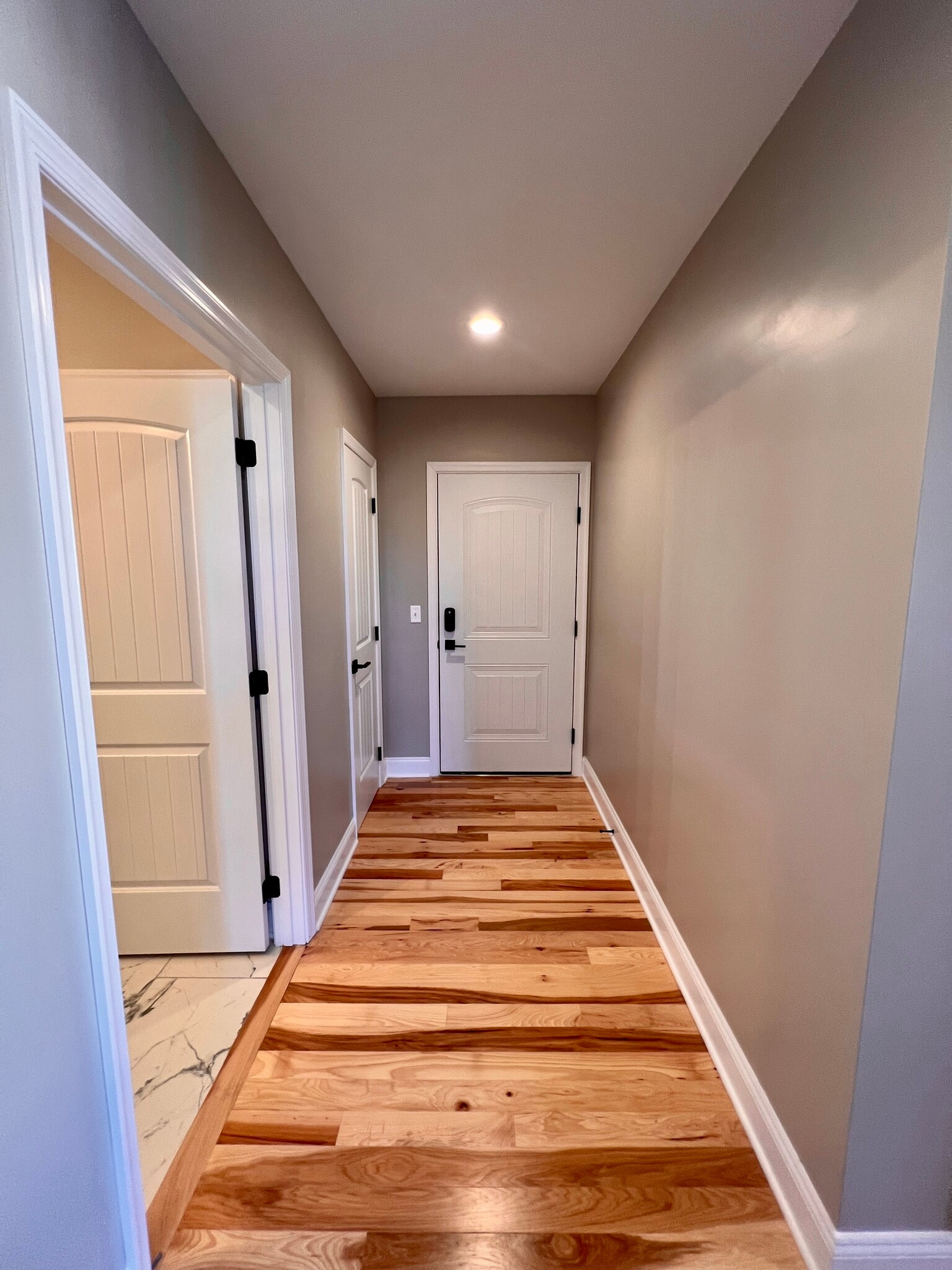 Building Photo - 116 S Main St