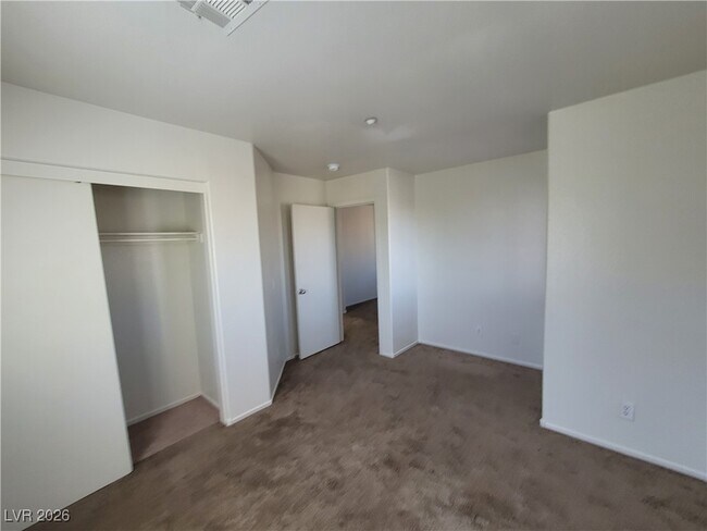 Building Photo - 9157 Desirable Ct