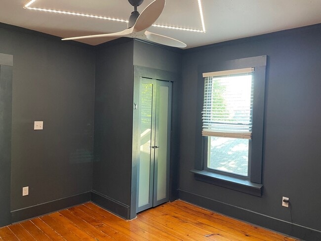 Building Photo - 946 Hunter Ave